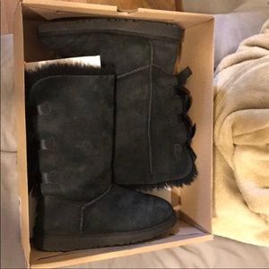 Uggs black tall bailey bow